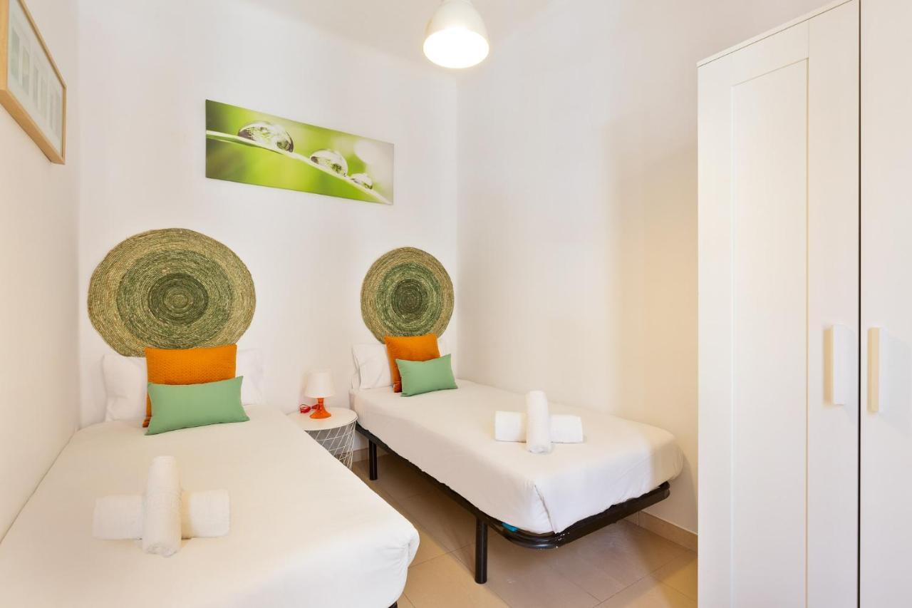 Stay U-Nique Apartments Mistral Barcelona Bagian luar foto
