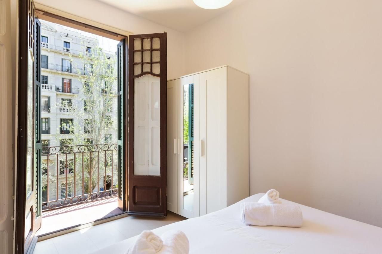 Stay U-Nique Apartments Mistral Barcelona Bagian luar foto